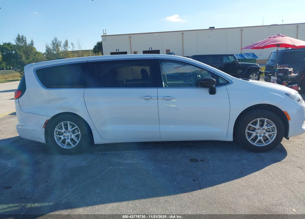 2024 CHRYSLER VOYAGER LX VIN: 2C4RC1CG5RR130016