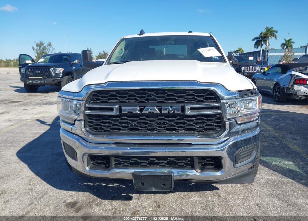 2019 RAM 2500 TRADESMAN 4X2 8' BOX VIN: 3C6UR4HJXKG643411