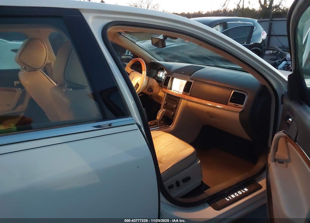 2012 LINCOLN MKZ HYBRID VIN: 3LNDL2L35CR802876