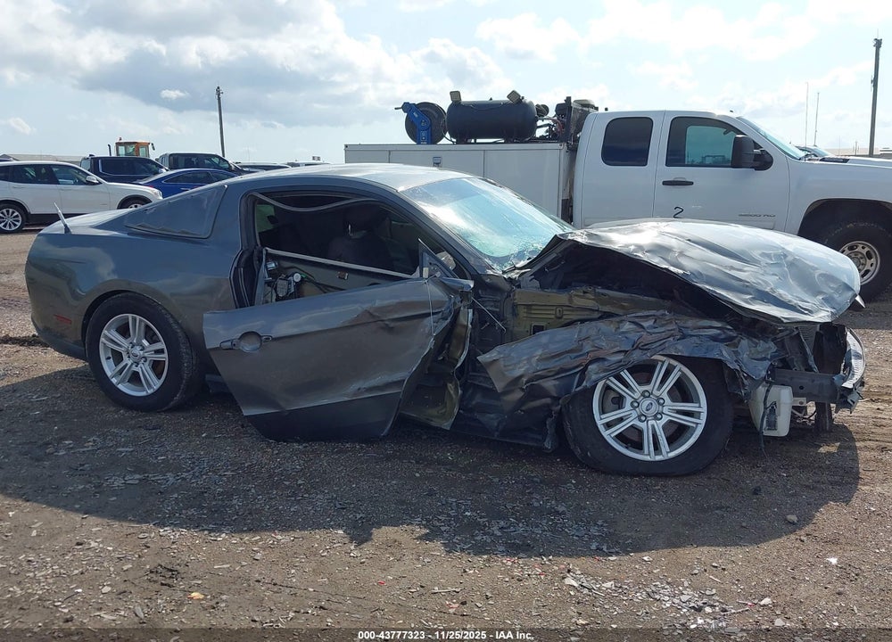2011 FORD MUSTANG V6 VIN: 1ZVBP8AM1B5170133