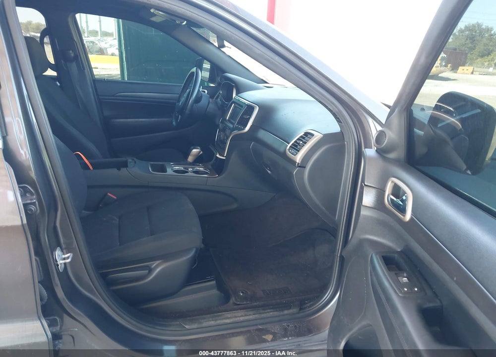 2016 JEEP GRAND CHEROKEE VIN: 1C4RJEAG1GC481026