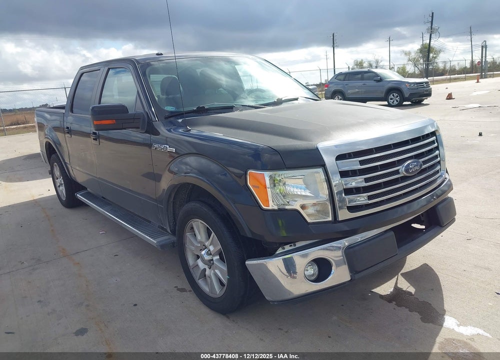 2013 FORD F-150 LARIAT VIN: 1FTFW1CF8DKF64889