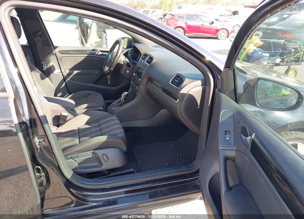 2012 VOLKSWAGEN GTI VIN: WVWHD7AJ6CW262646