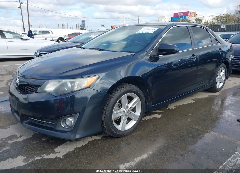 2014 TOYOTA CAMRY SE VIN: 4T1BF1FK9EU864644