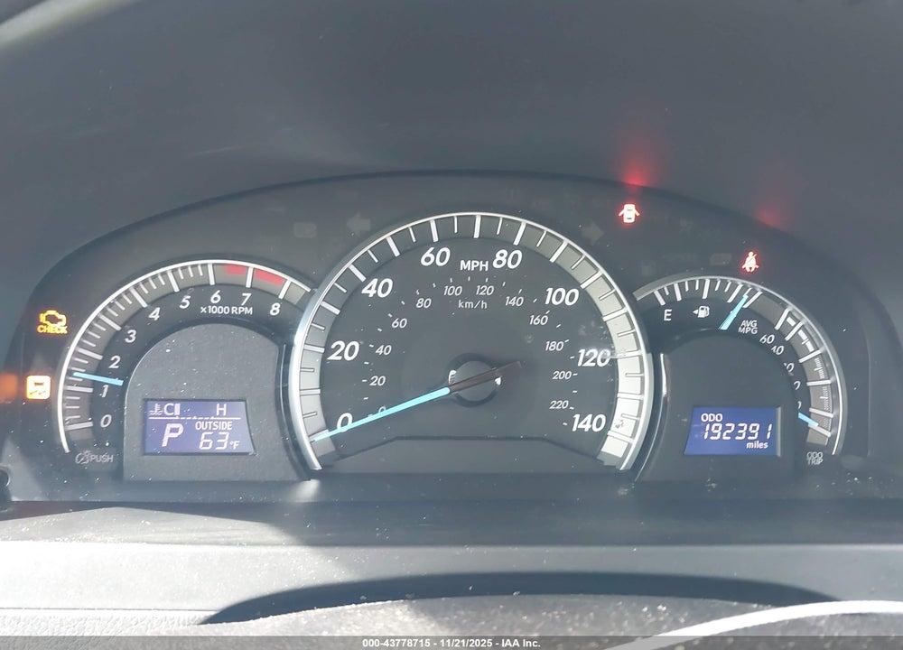 2014 TOYOTA CAMRY SE VIN: 4T1BF1FK9EU864644