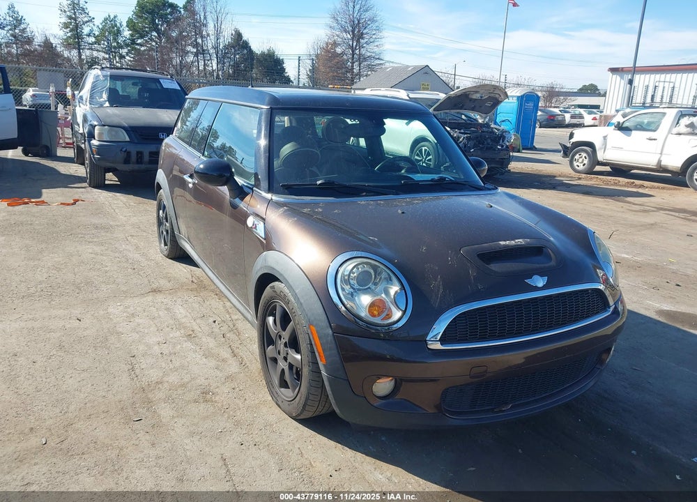 2008 MINI COOPER S CLUBMAN VIN: WMWMM335X8TP87786