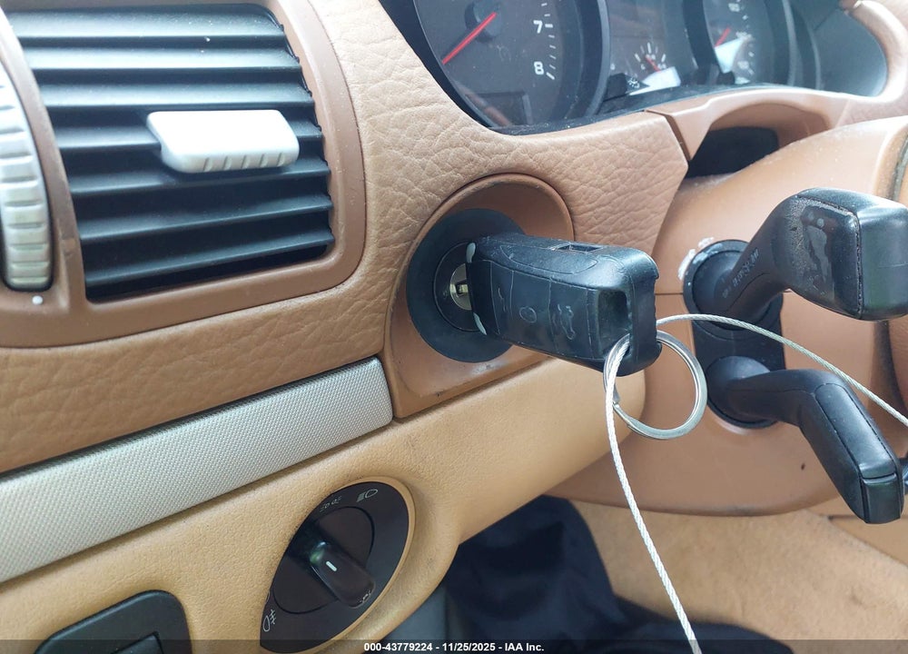 2010 PORSCHE CAYENNE VIN: WP1AA2AP3ALA05703