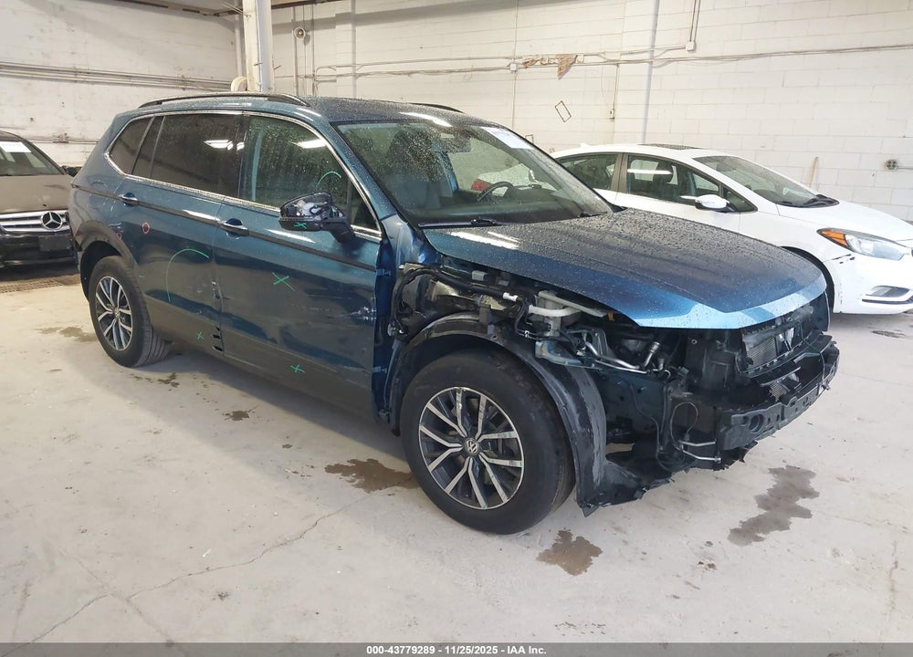 2019 VOLKSWAGEN TIGUAN 2.0T SE/2.0T SEL/2.0T SEL R-LINE/2.0T SEL R-LINE BLACK VIN: 3VV2B7AX7KM140412