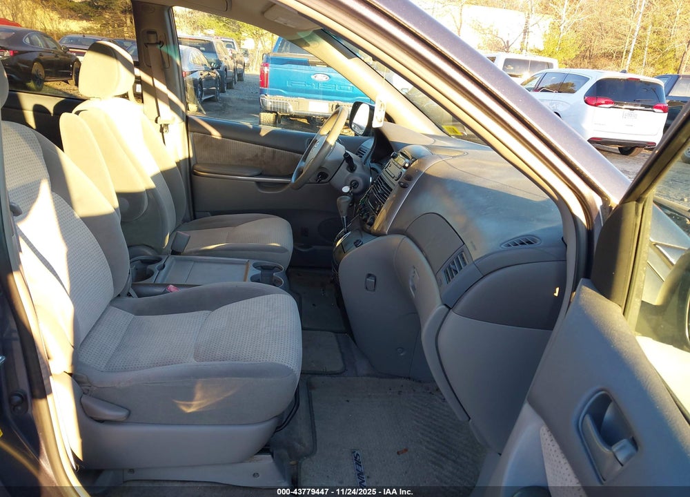 2006 TOYOTA SIENNA LE VIN: 5TDZA23C66S570726