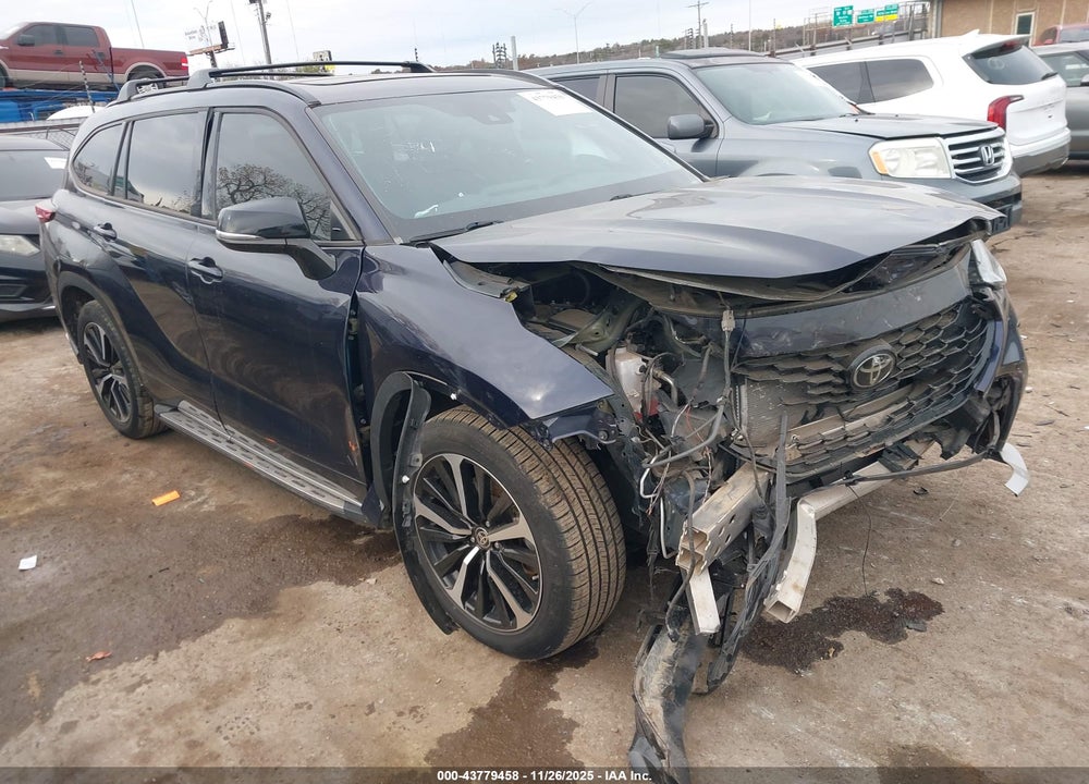2021 TOYOTA HIGHLANDER XSE VIN: 5TDLZRAH4MS068140