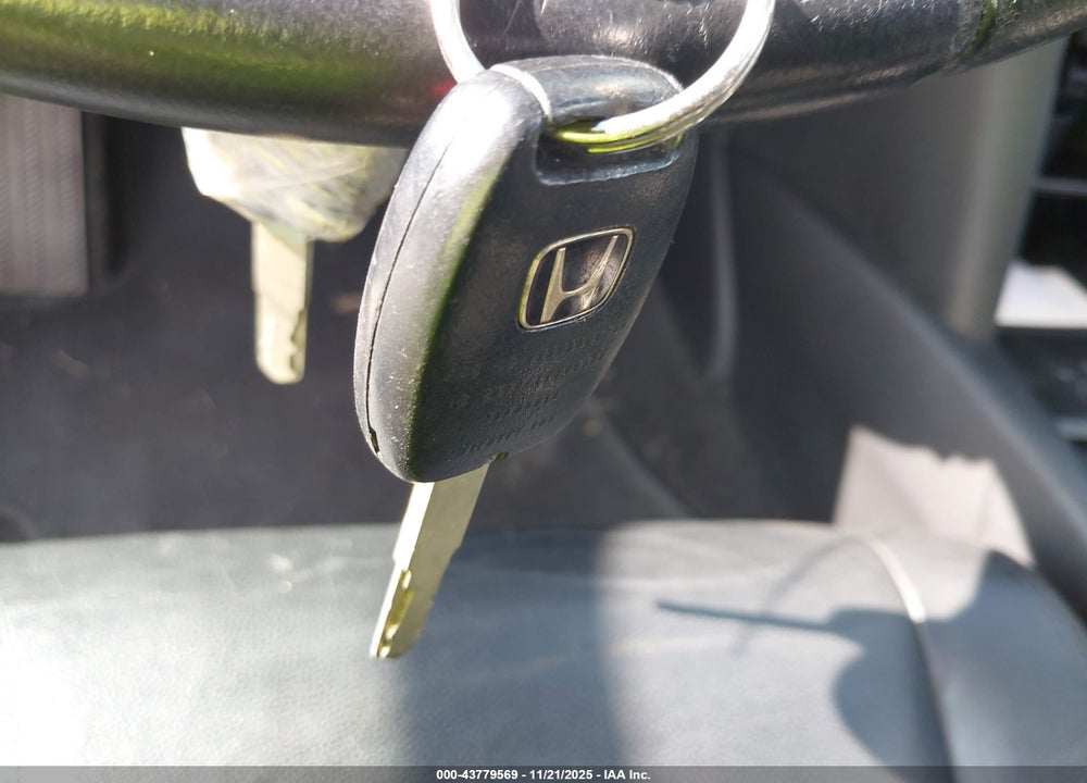 2010 HONDA ACCORD 2.4 EX-L VIN: 1HGCP2F85AA058880