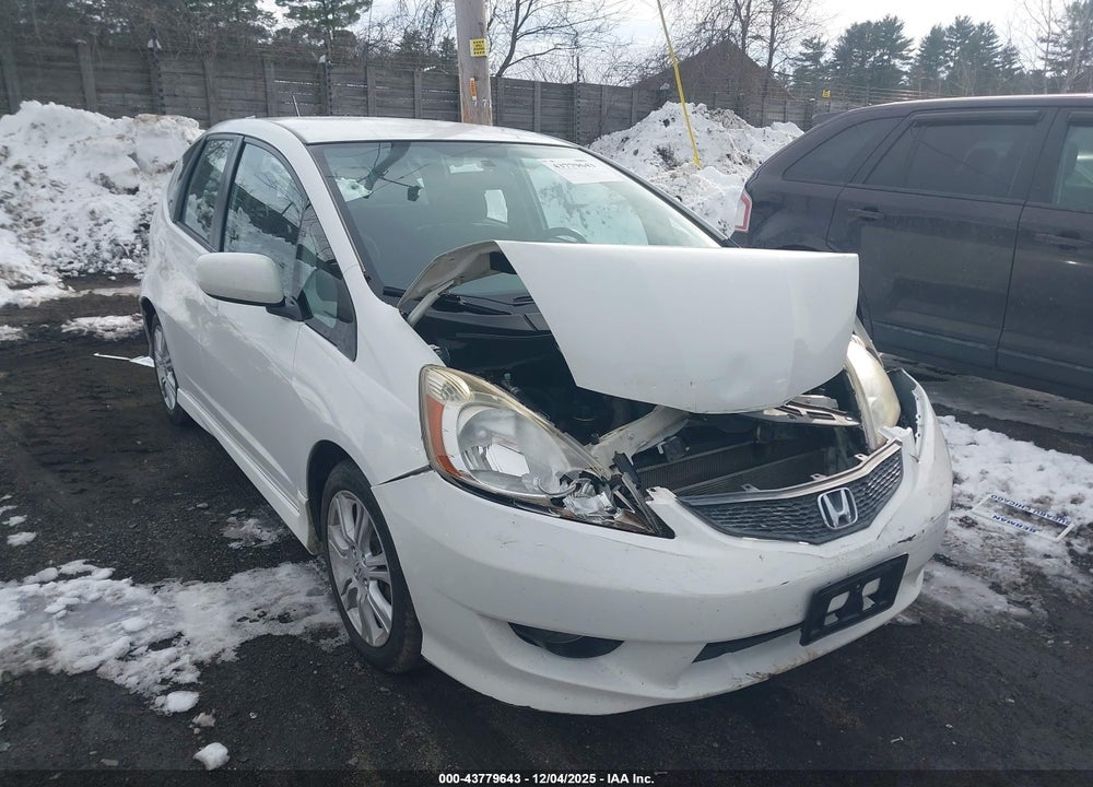 2010 HONDA FIT SPORT VIN: JHMGE8H49AS025974