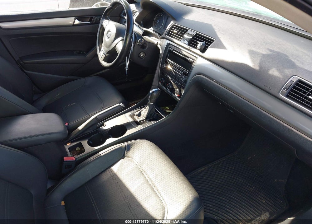 2014 VOLKSWAGEN PASSAT 1.8T WOLFSBURG EDITION VIN: 1VWAS7A37EC031197