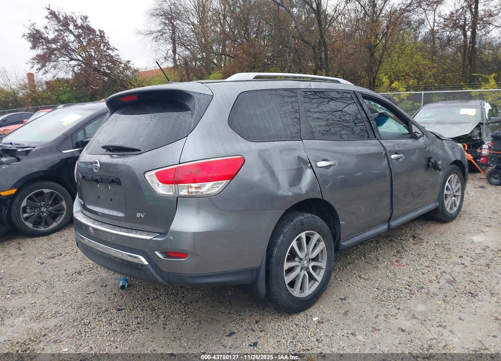 2016 NISSAN PATHFINDER SV VIN: 5N1AR2MN6GC625440