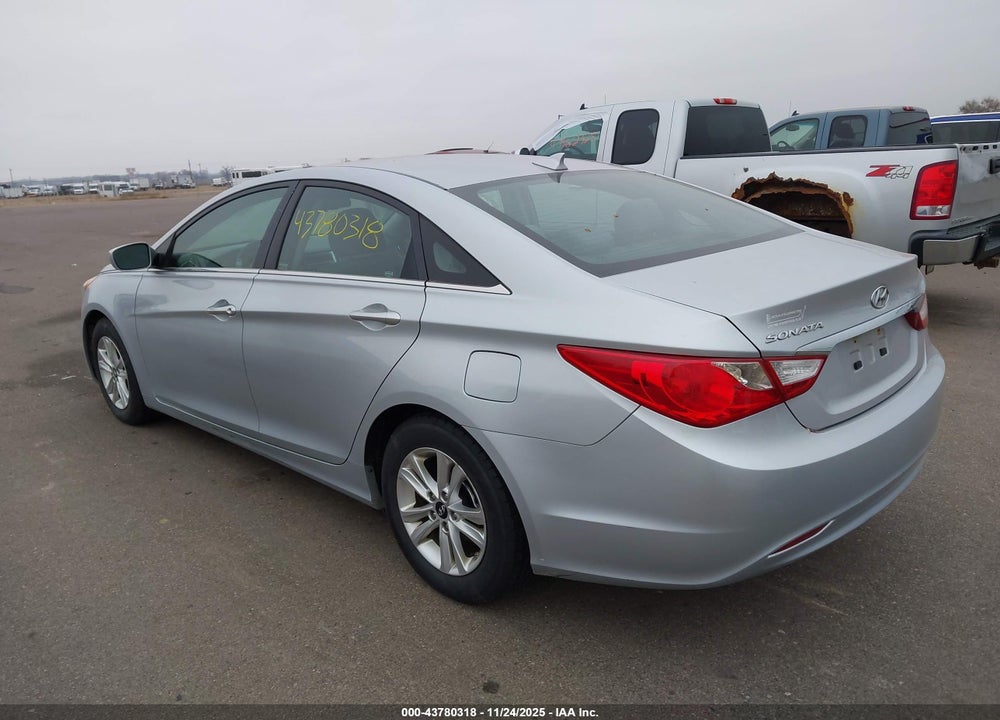 2013 HYUNDAI SONATA GLS VIN: 5NPEB4AC6DH505307