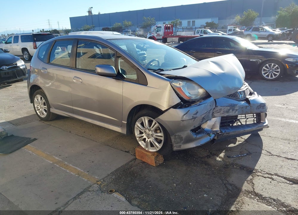 2010 HONDA FIT SPORT VIN: JHMGE8H4XAS007855