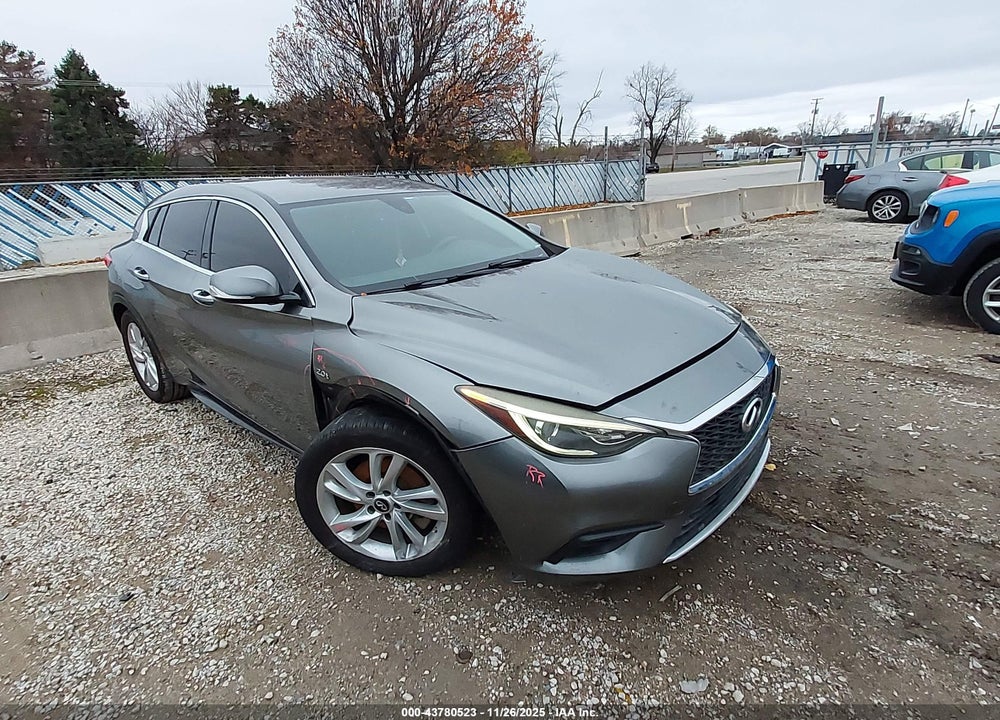 2017 INFINITI QX30 VIN: SJKCH5CPXHA031240