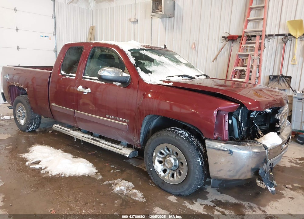 2013 CHEVROLET SILVERADO 1500 LT VIN: 1GCRKSE78DZ110217
