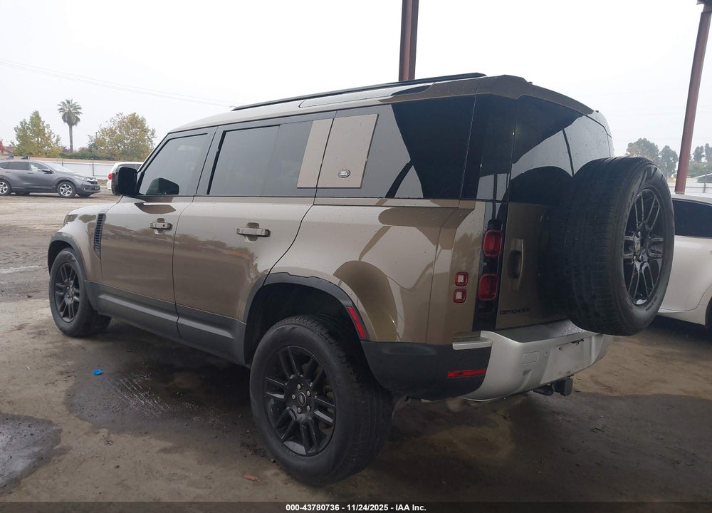 2022 LAND ROVER DEFENDER 110 S VIN: SALEJ7RX8N2099490
