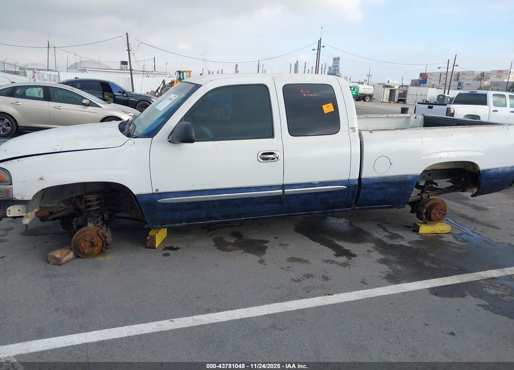 2004 GMC SIERRA 1500 SLE VIN: 2GTEC19V841111522