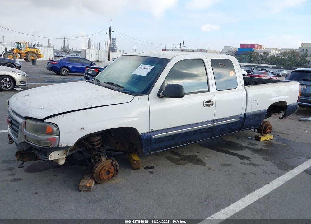 2004 GMC SIERRA 1500 SLE VIN: 2GTEC19V841111522