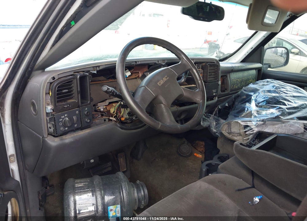 2004 GMC SIERRA 1500 SLE VIN: 2GTEC19V841111522