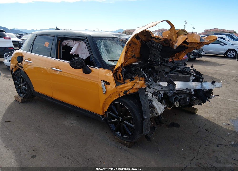 2016 MINI HARDTOP COOPER S VIN: WMWXU3C53G2D28717