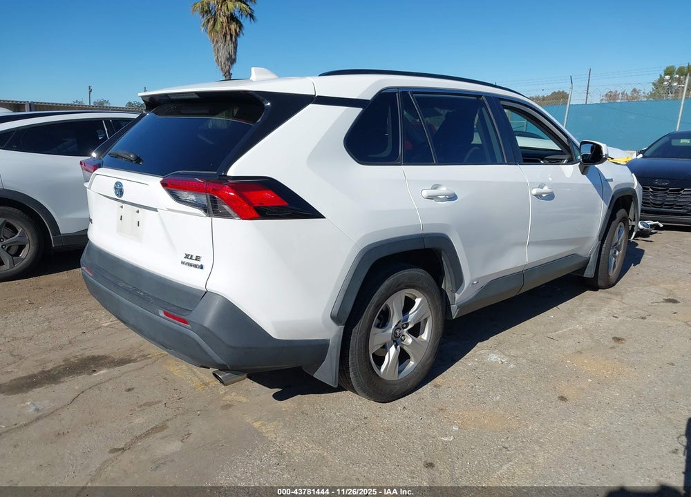 2021 TOYOTA RAV4 HYBRID XLE VIN: 4T3R6RFV4MU015146