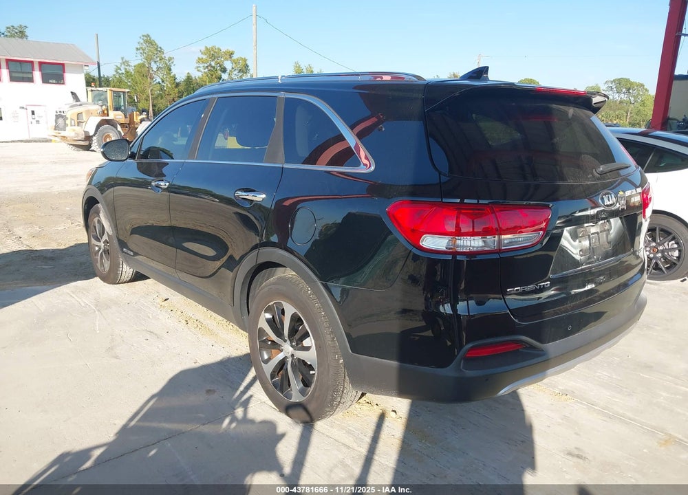 2016 KIA SORENTO 3.3L EX VIN: 5XYPHDA54GG130702
