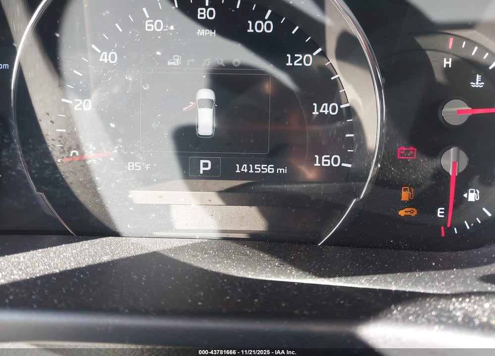 2016 KIA SORENTO 3.3L EX VIN: 5XYPHDA54GG130702