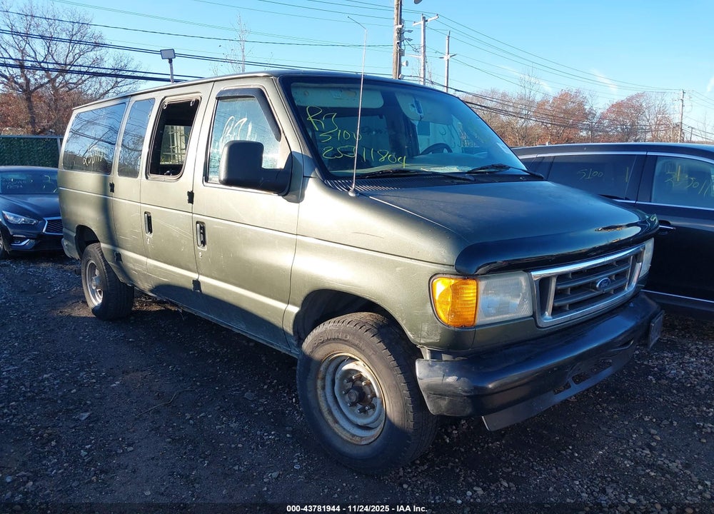 2004 FORD E-350 SUPER DUTY CHATEAU/XL/XLT VIN: 1FBNE31L14HB52625