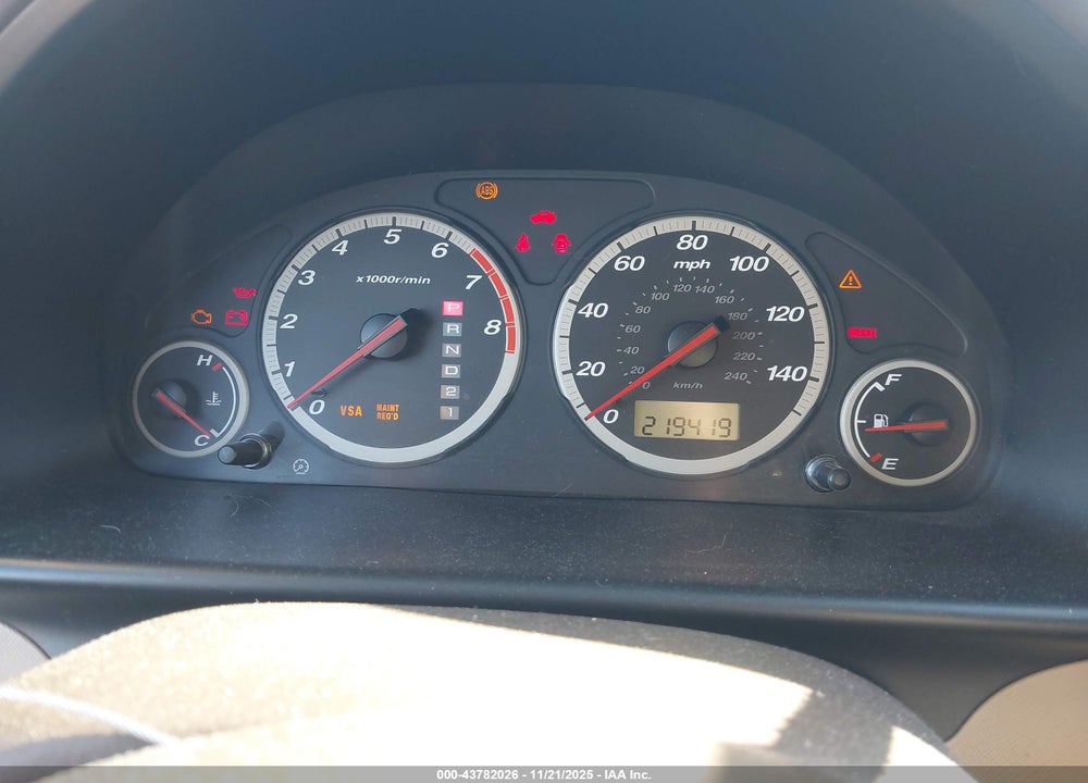 2005 HONDA CR-V LX VIN: JHLRD68565C001953