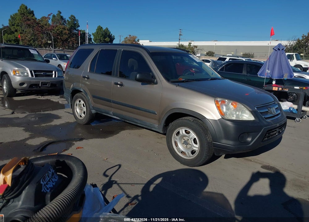 2005 HONDA CR-V LX VIN: JHLRD68565C001953