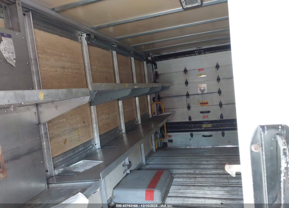 2014 ISUZU COMMERCIAL VAN VIN: JALB4T177E7W00134