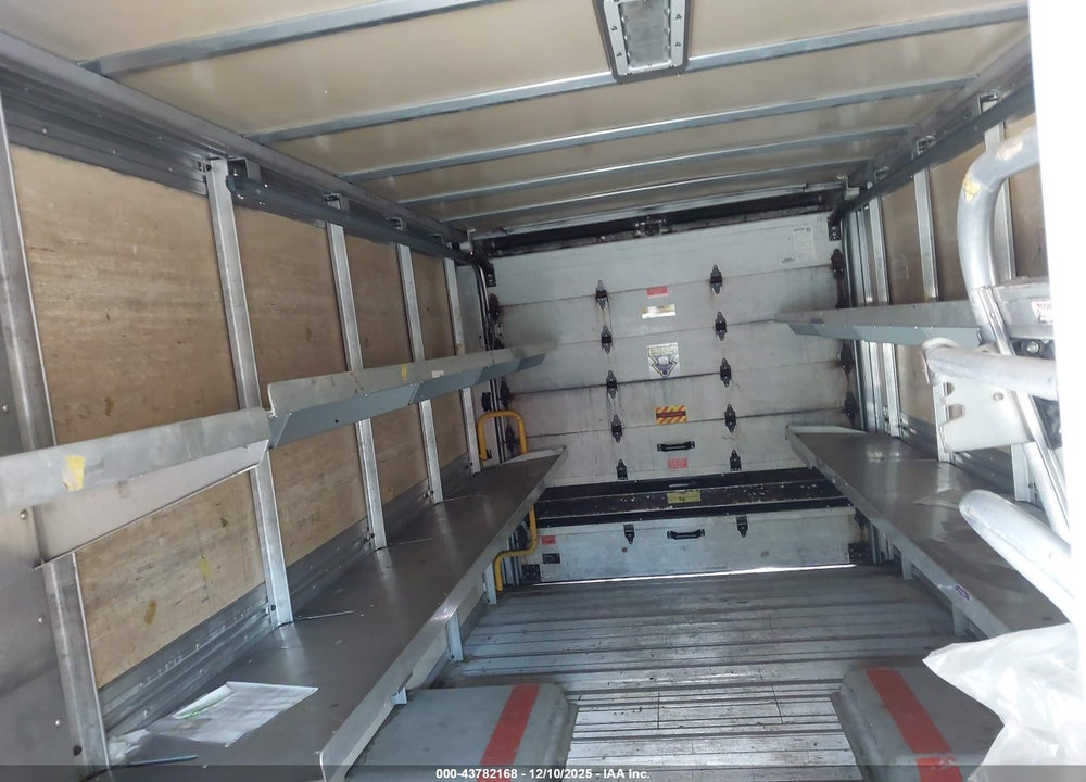 2014 ISUZU COMMERCIAL VAN VIN: JALB4T177E7W00134