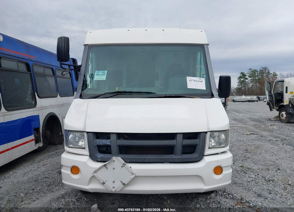2014 ISUZU COMMERCIAL VAN VIN: JALB4T177E7W00134