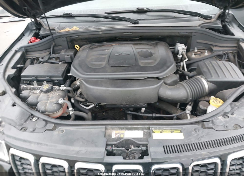2019 JEEP GRAND CHEROKEE LAREDO E 4X4 VIN: 1C4RJFAG8KC759404