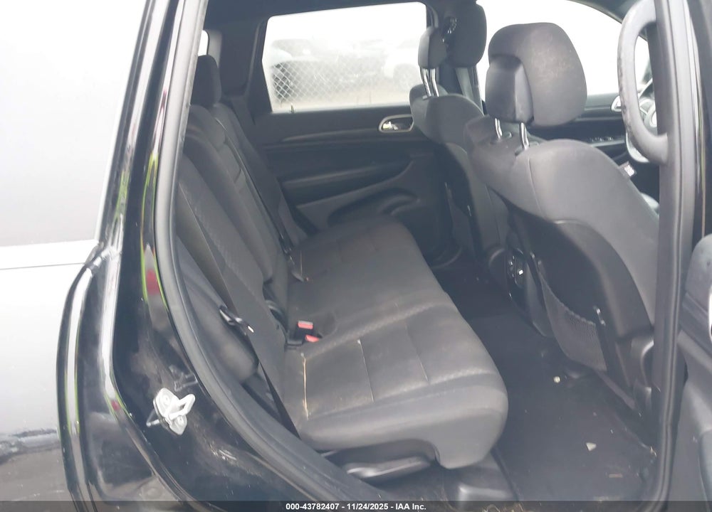 2019 JEEP GRAND CHEROKEE LAREDO E 4X4 VIN: 1C4RJFAG8KC759404