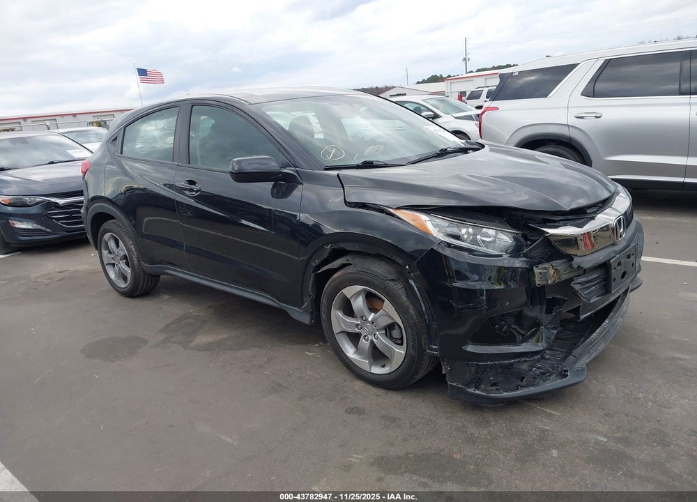 2022 HONDA HR-V AWD LX VIN: 3CZRU6H39NM758236