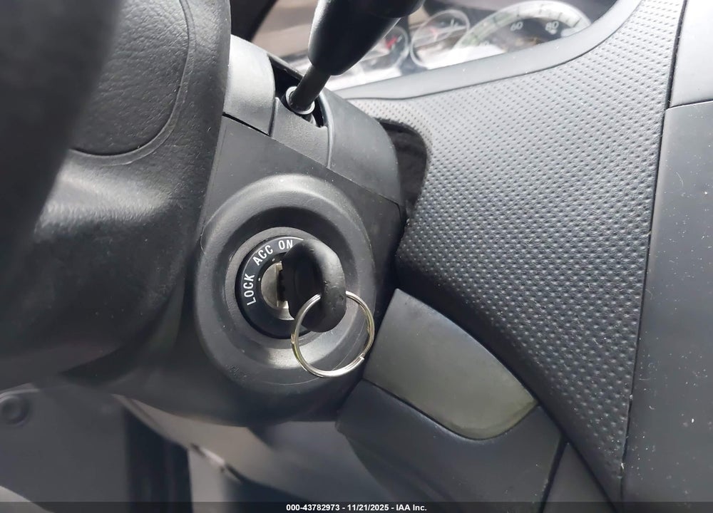 2010 CHEVROLET AVEO LT VIN: KL1TD5DE6AB125523