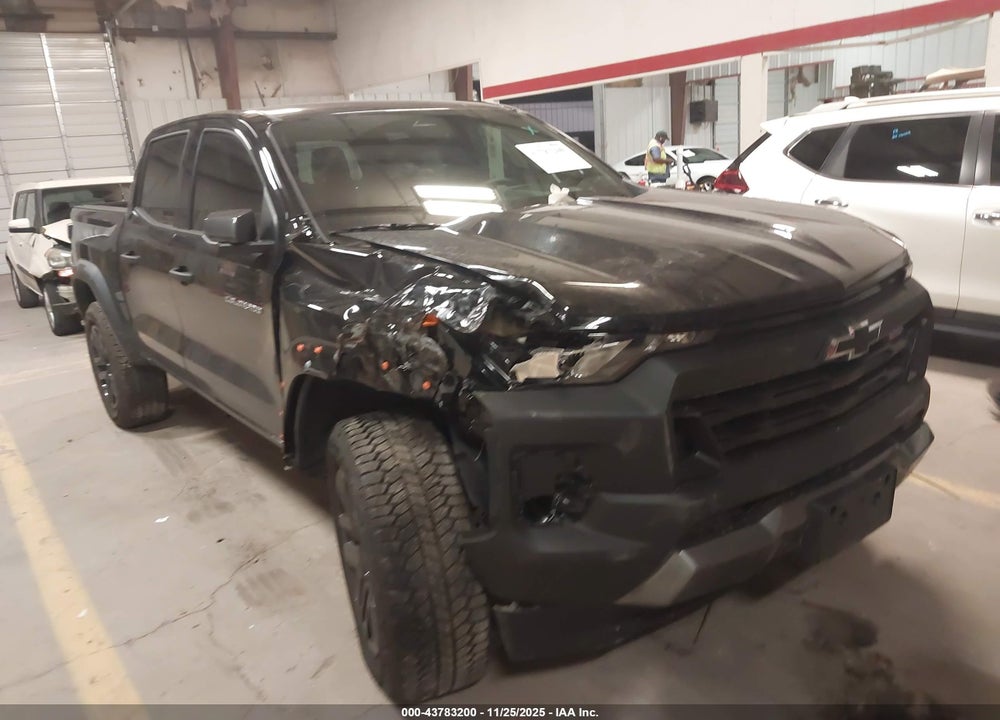 2025 CHEVROLET COLORADO 4WD TRAIL BOSS VIN: 1GCPTEEK8S1244165