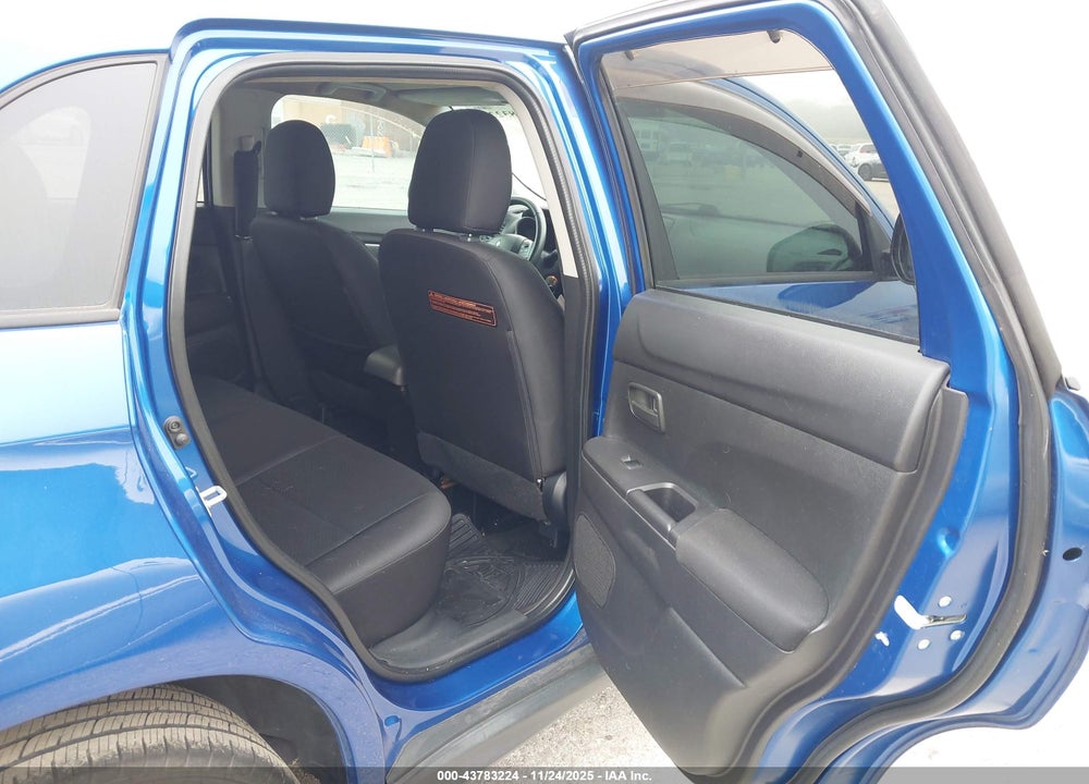 2015 MITSUBISHI OUTLANDER SPORT ES VIN: 4A4AP3AU6FE017103