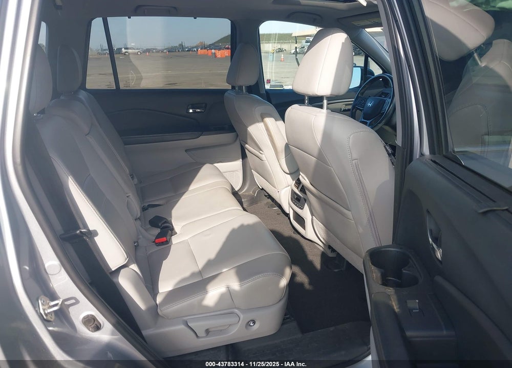 2019 HONDA PILOT EX-L VIN: 5FNYF6H57KB054873