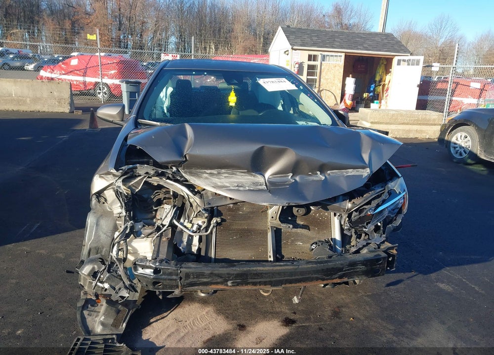 2017 TOYOTA COROLLA LE VIN: 2T1BURHE5HC764252