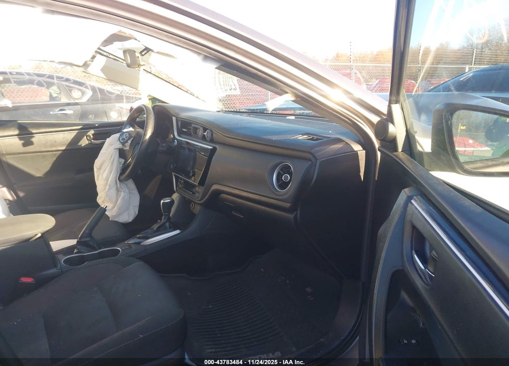 2017 TOYOTA COROLLA LE VIN: 2T1BURHE5HC764252