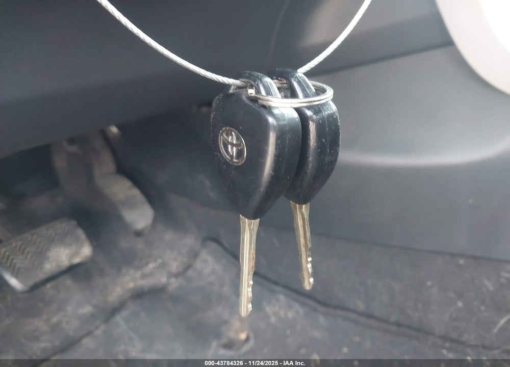2011 TOYOTA COROLLA S VIN: 2T1BU4EE0BC645958