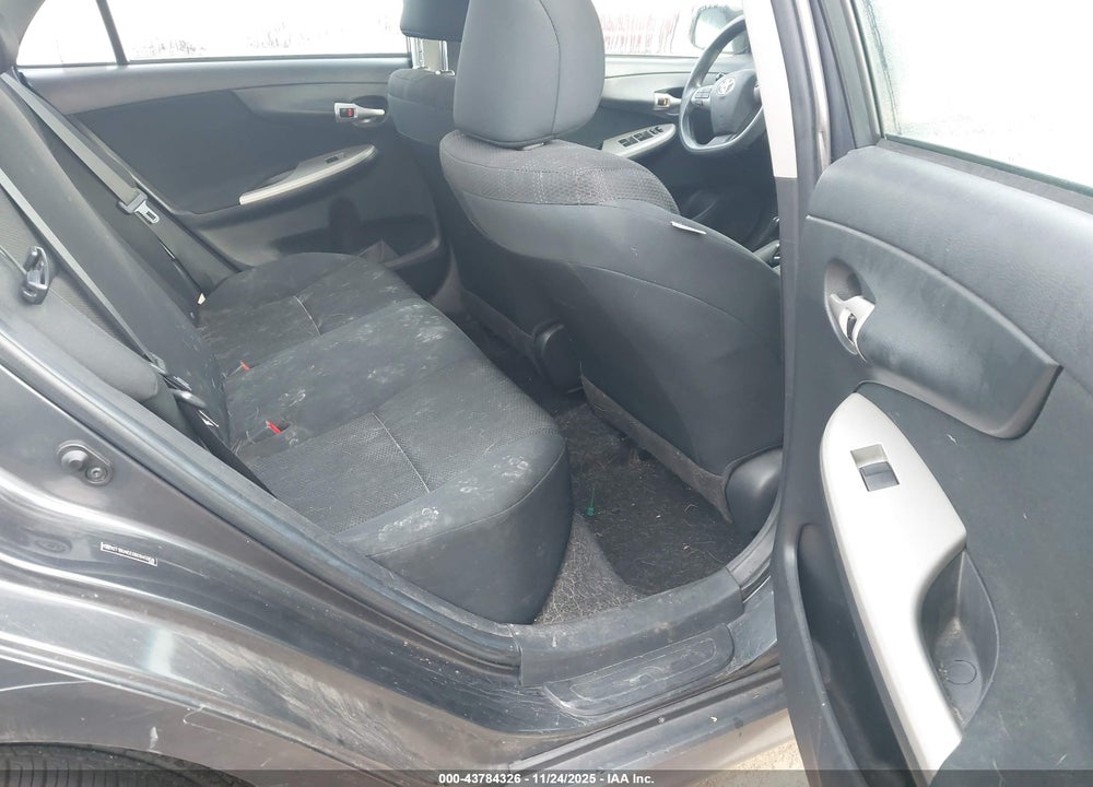 2011 TOYOTA COROLLA S VIN: 2T1BU4EE0BC645958
