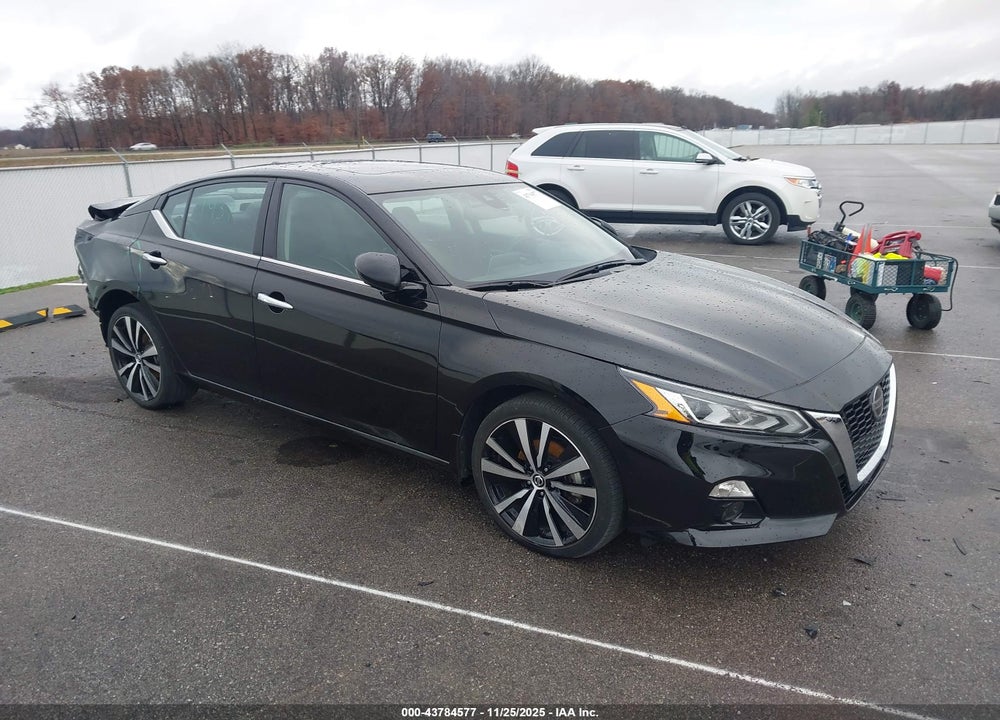 2021 NISSAN ALTIMA PLATINUM INTELLIGENT AWD VIN: 1N4BL4FW0MN418799