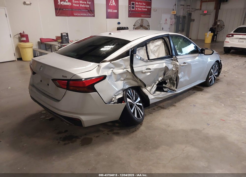 2022 NISSAN ALTIMA SR FWD VIN: 1N4BL4CV8NN400354