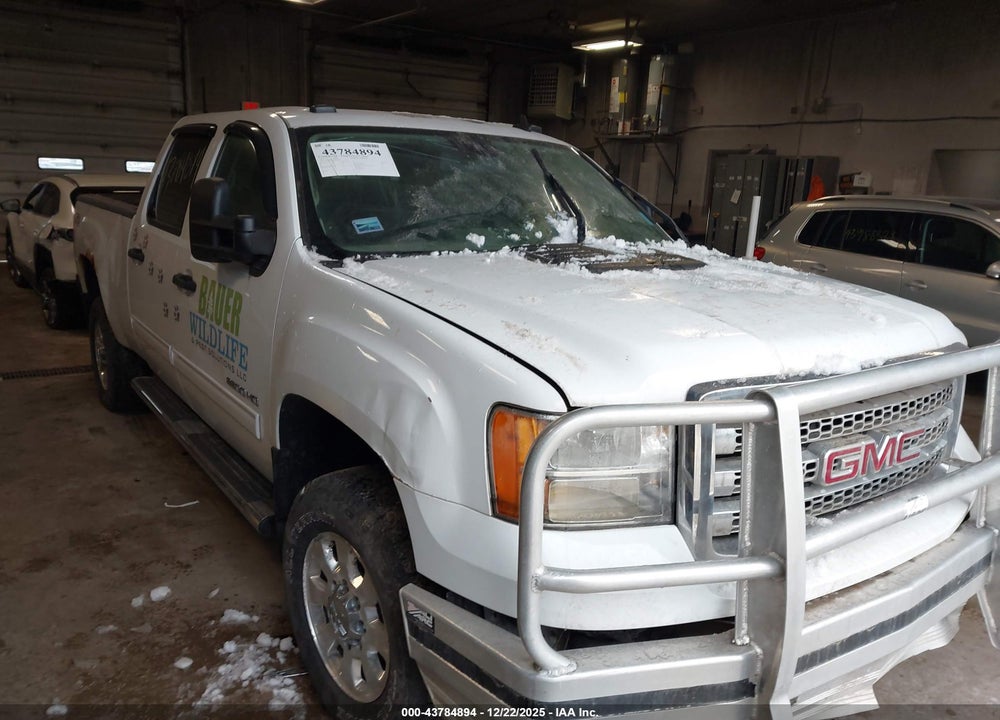 2013 GMC SIERRA 2500HD SLE VIN: 1GT120C88DF230100